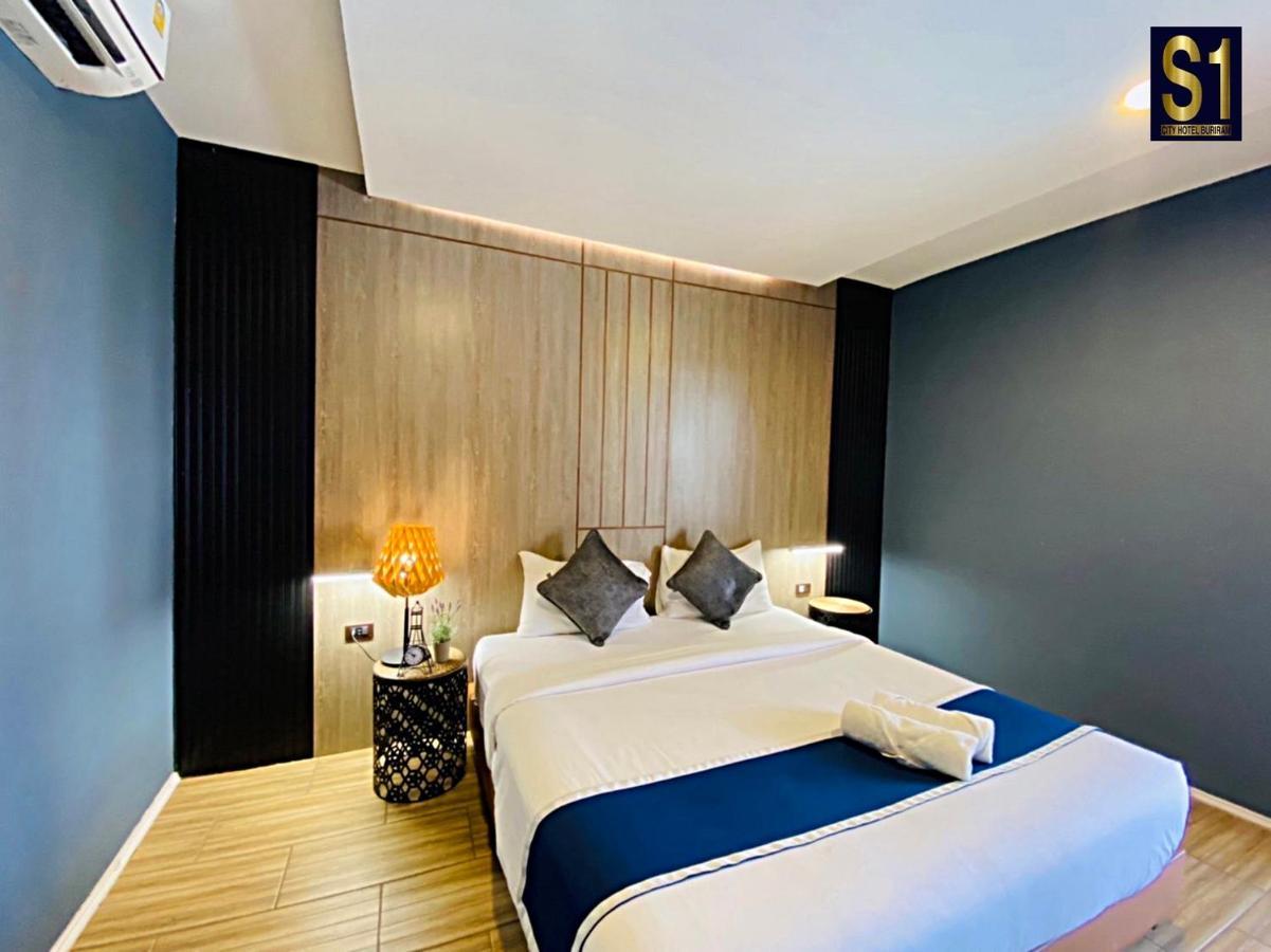 S1 City Hotel Buriram Esterno foto