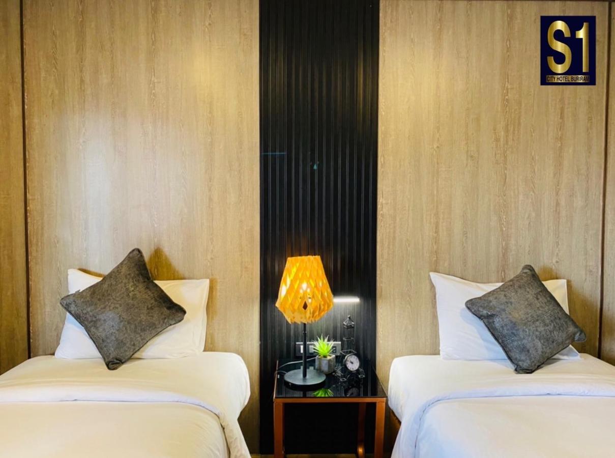 S1 City Hotel Buriram Esterno foto