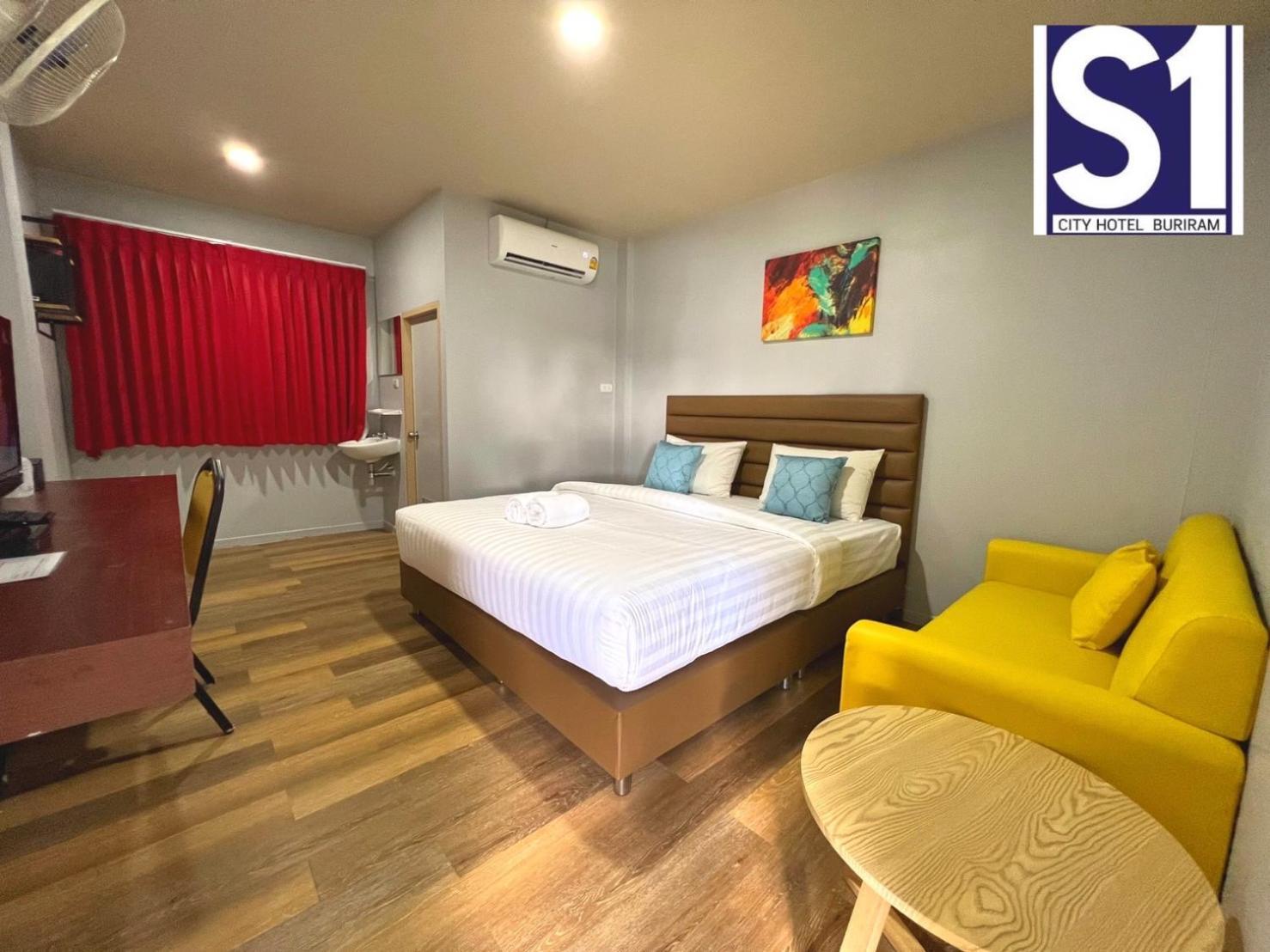 S1 City Hotel Buriram Esterno foto