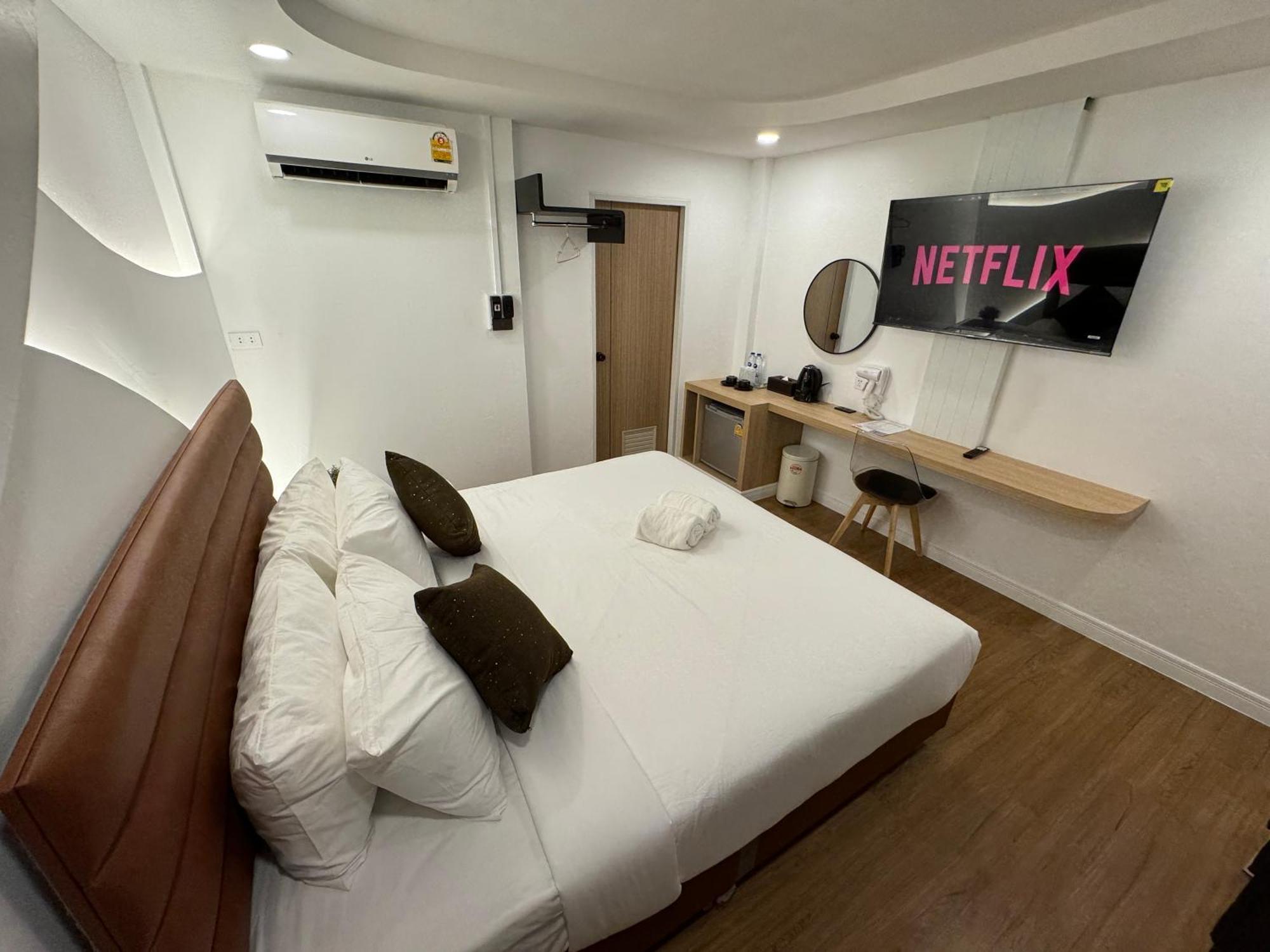 S1 City Hotel Buriram Esterno foto