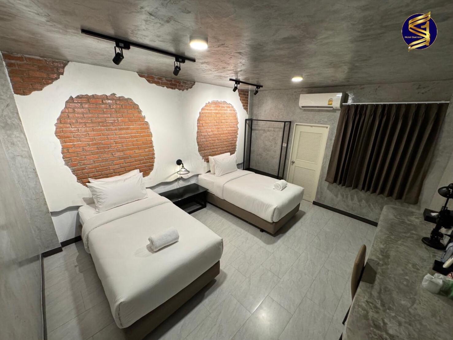 S1 City Hotel Buriram Esterno foto