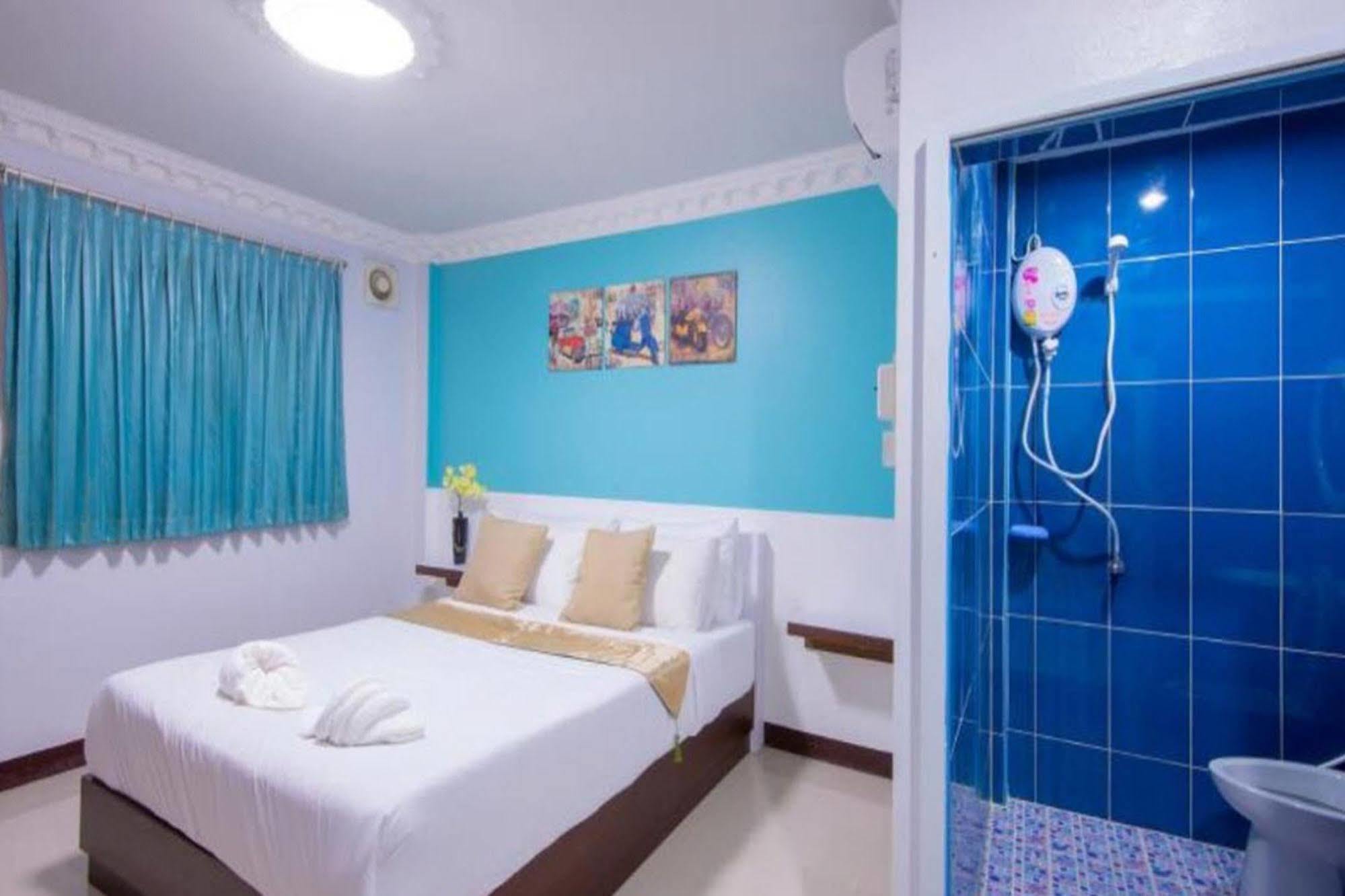 S1 City Hotel Buriram Esterno foto